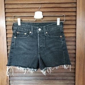 Levi's wedgie fit cut offs
